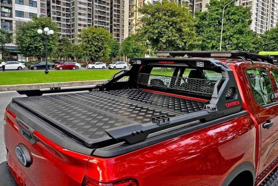 Nắp thùng Ford Ranger 3 tấm